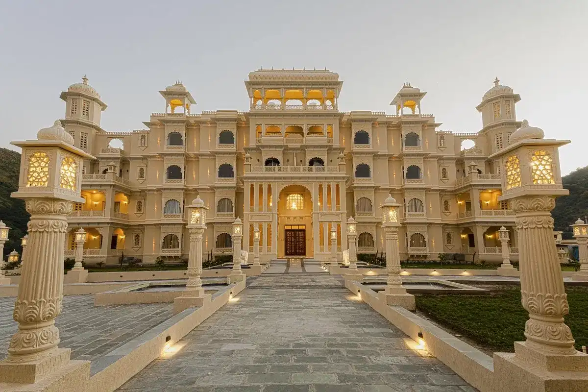 Best Luxury Villas & Nature Resorts Near Udaipur Luxurious Resorts in Kumbhalgarh