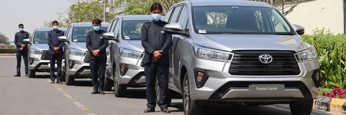 Types of Private Taxi Vehicles Available in Udaipur Taxi for Corporate Events