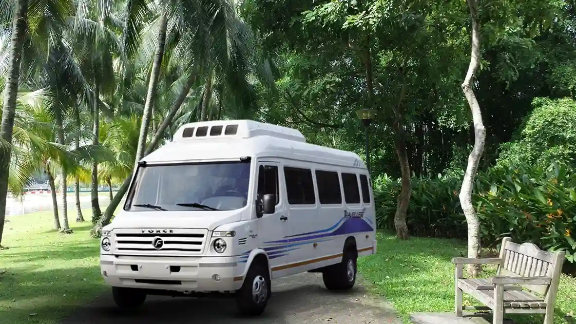 17 Seater Tempo for Corporate Tours