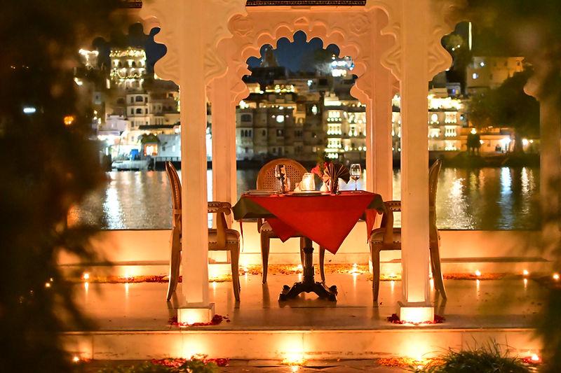 Delicious Food and Best Restaurants to Enjoy in Udaipur During Diwali